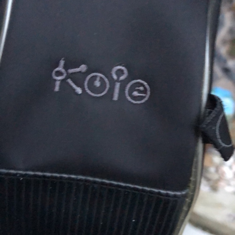 Crossbody - Picture 4 of 6
